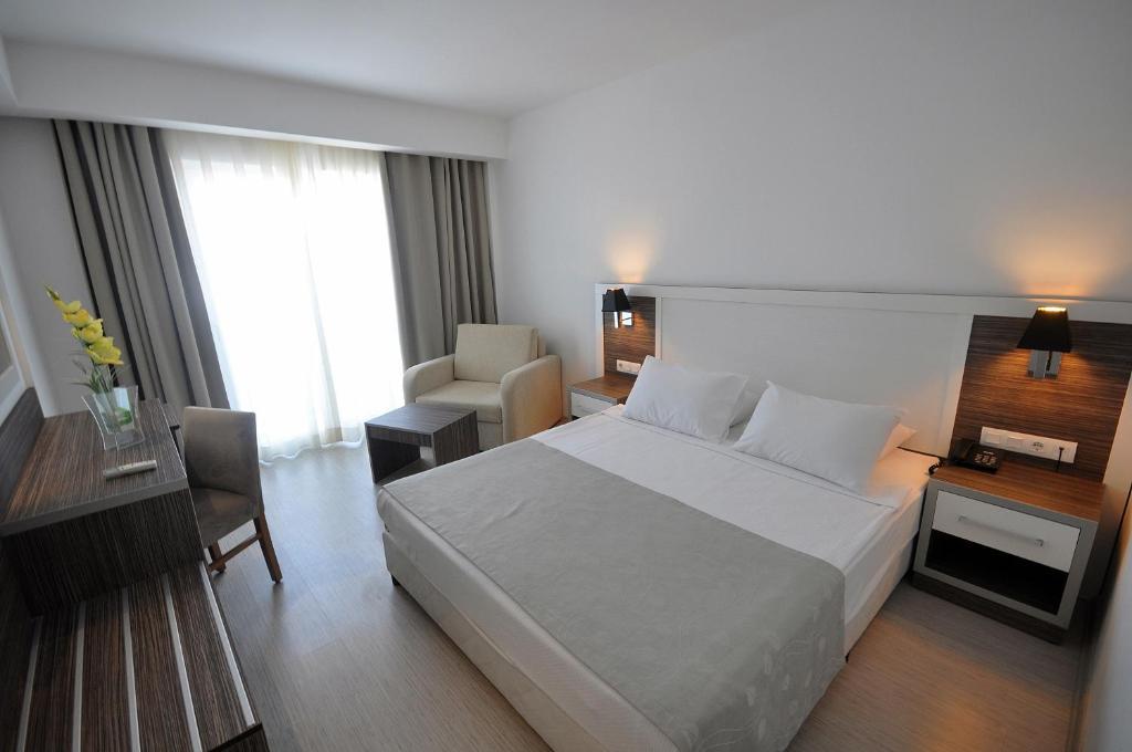 Club Shark Hotel Gümbet Rom bilde
