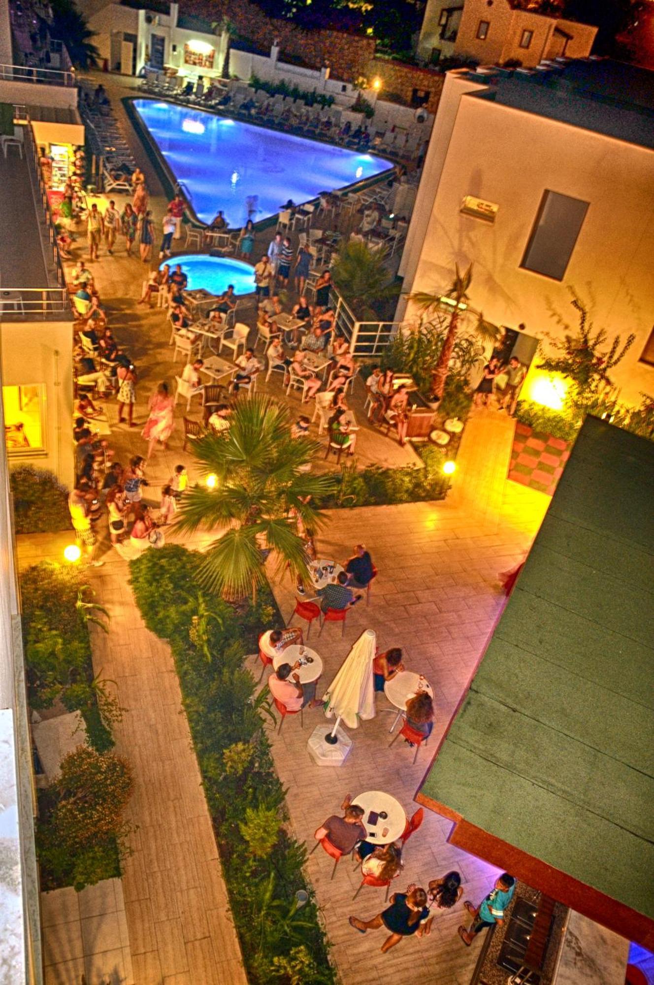 Club Shark Hotel Gümbet Eksteriør bilde