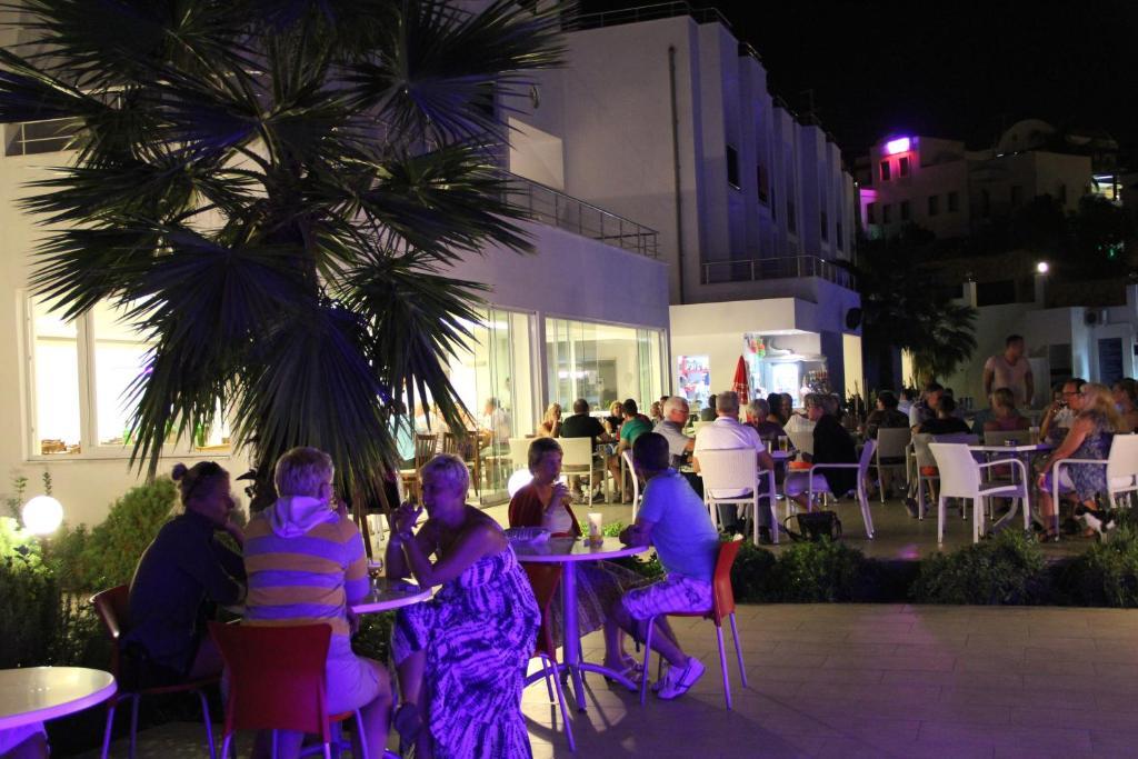 Club Shark Hotel Gümbet Eksteriør bilde