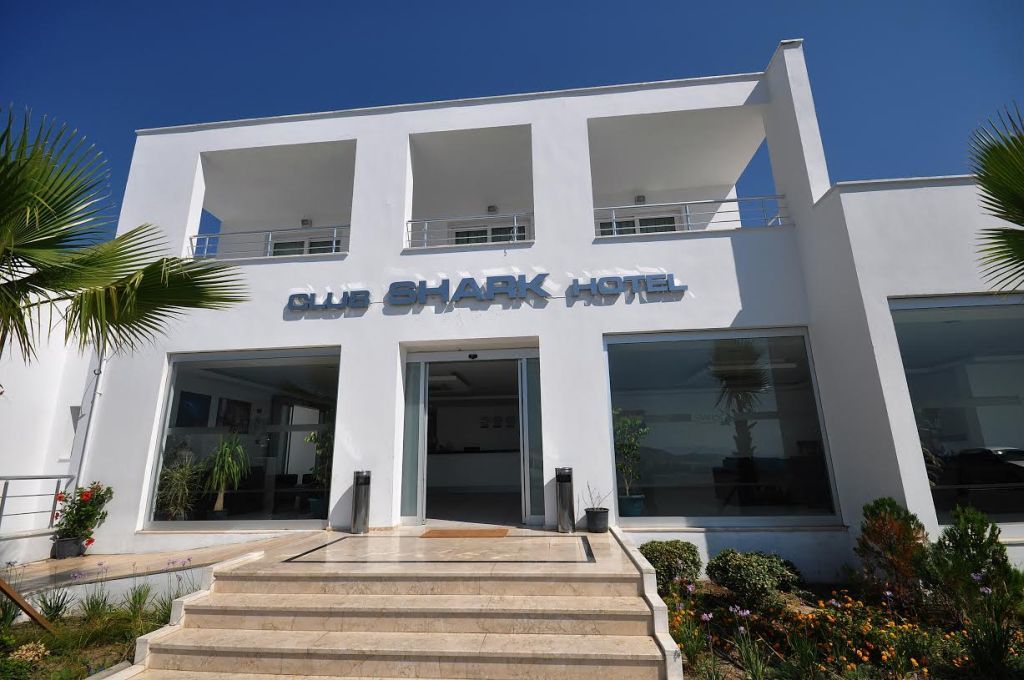 Club Shark Hotel Gümbet Eksteriør bilde