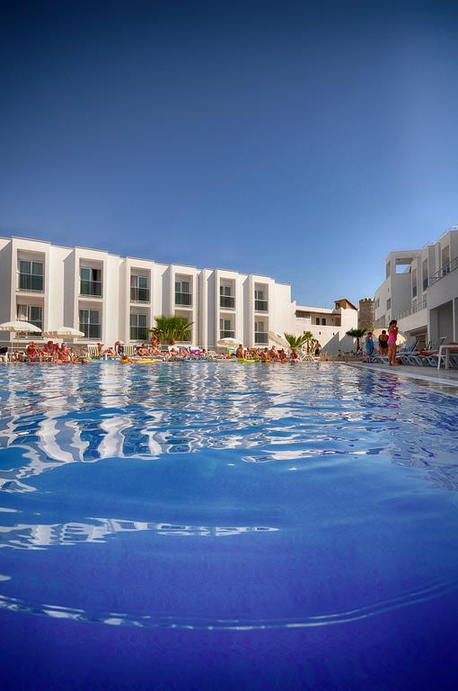 Club Shark Hotel Gümbet Eksteriør bilde