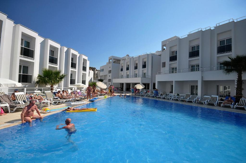 Club Shark Hotel Gümbet Eksteriør bilde