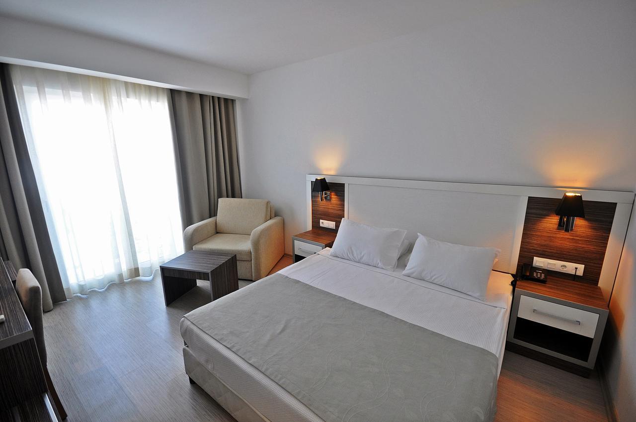 Club Shark Hotel Gümbet Eksteriør bilde