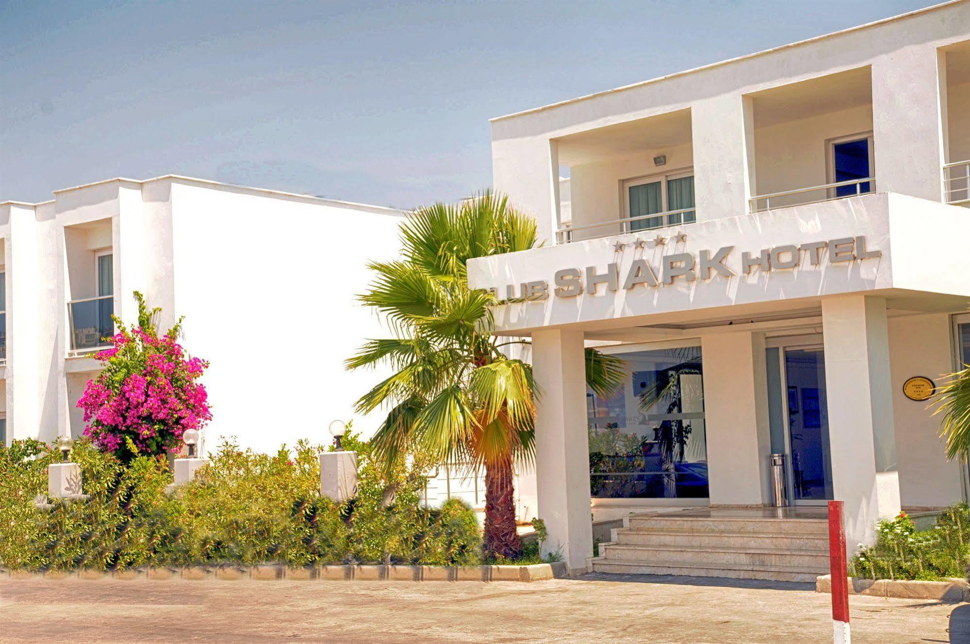Club Shark Hotel Gümbet Eksteriør bilde